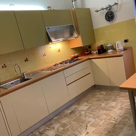 Superiore A 950 Metri Dal Mare