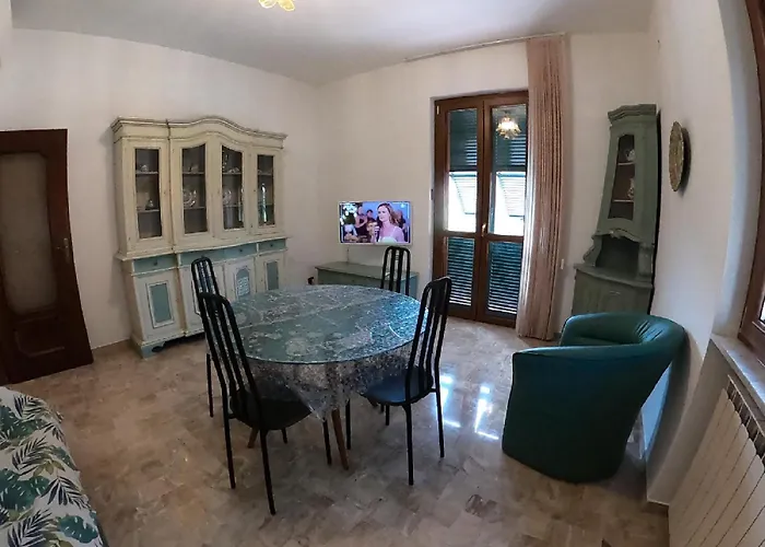 Superiore A 950 Metri Dal Mare 아파트 *