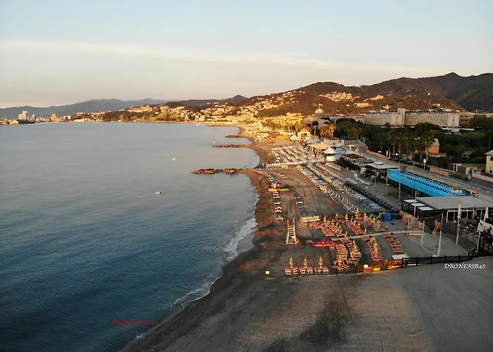 Superiore A 950 Metri Dal Mare Lejlighed Albisola Superiore